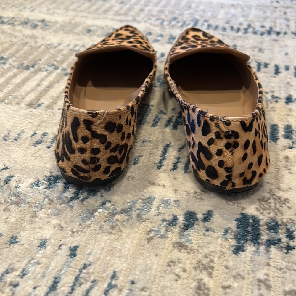 Steve Madden Feather Leopard Pointy Flats - Picture 2 of 7